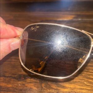 Maui Jim Gold and Tortoise Aviator Sunglasses comes with Raybans case